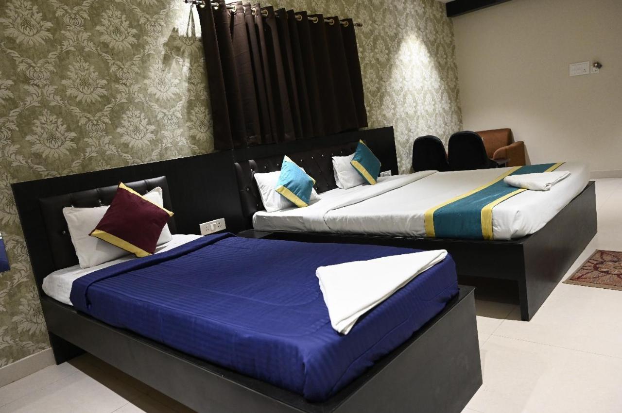 Guest house Star And Bar Pahar Ganj Delhi India