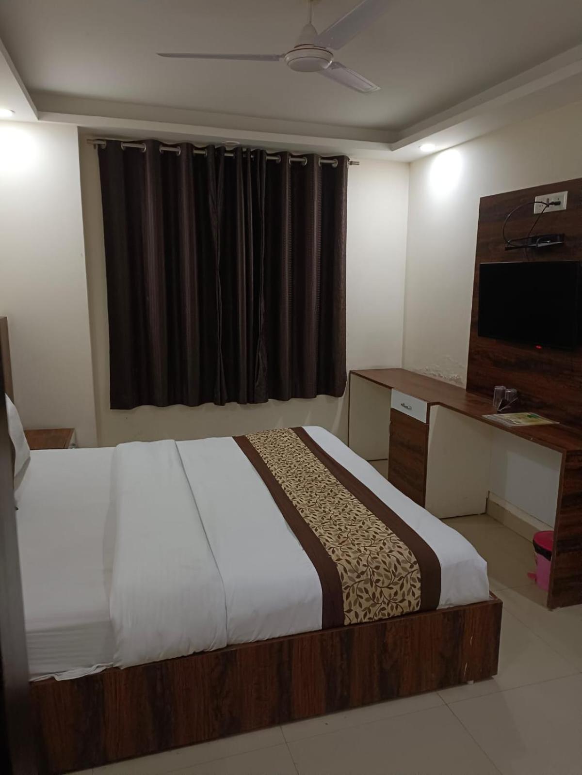 Guest house Star And Bar Pahar Ganj Delhi India *